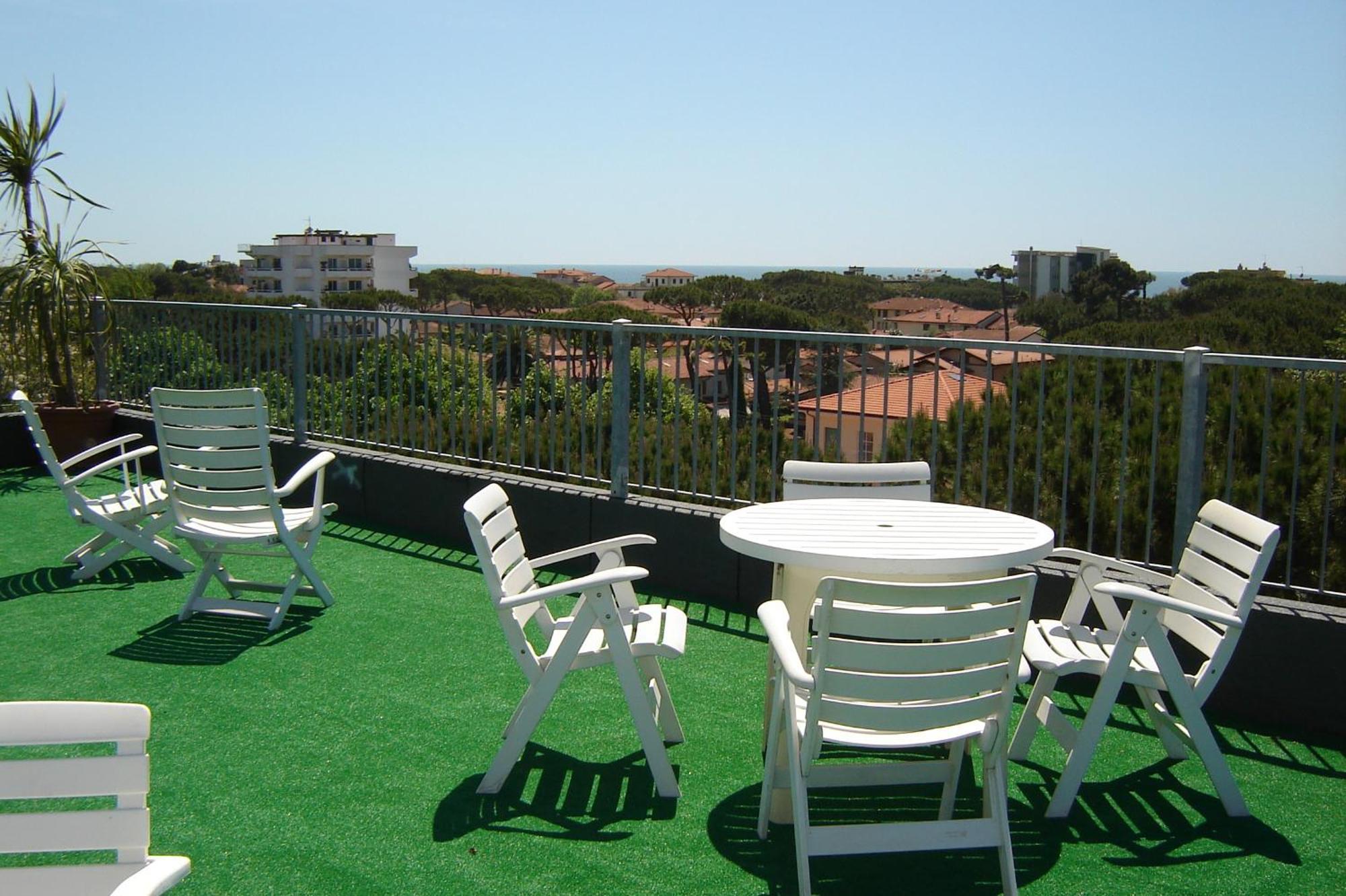 Hotel Mediterraneo Marina di Pietrasanta Kültér fotó
