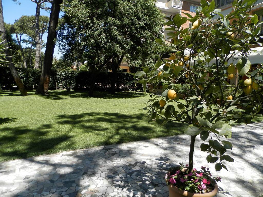 Hotel Mediterraneo Marina di Pietrasanta Kültér fotó